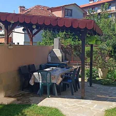 Apartment модерен в сърцето на *